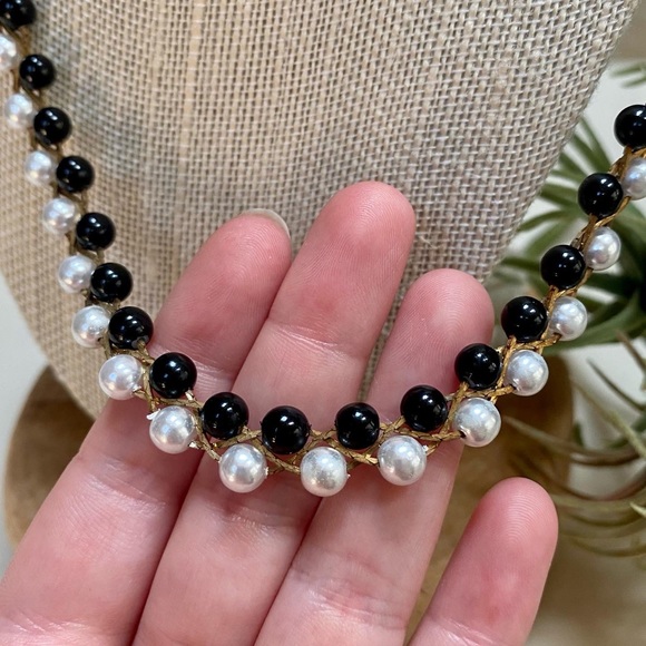 Beautiful Vintage Gold/Black/White Pearl Braided Necklace - Picture 6 of 7